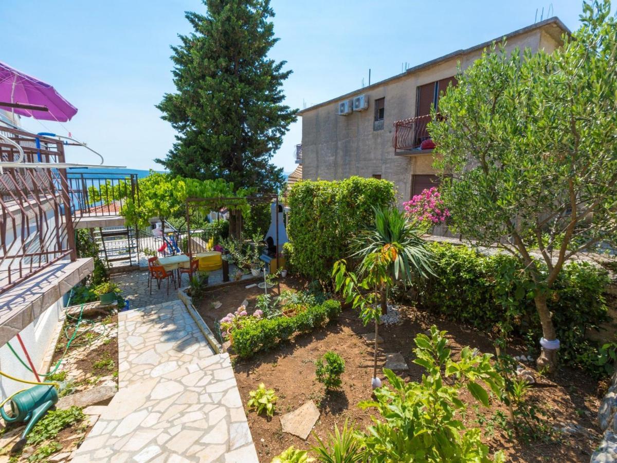 Apartments Adrasteja Dramalj Exterior foto